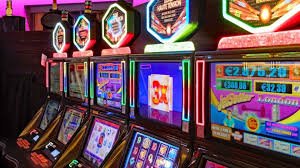 Antarmuka platform lentera slot menampilkan berbagai kategori permainan